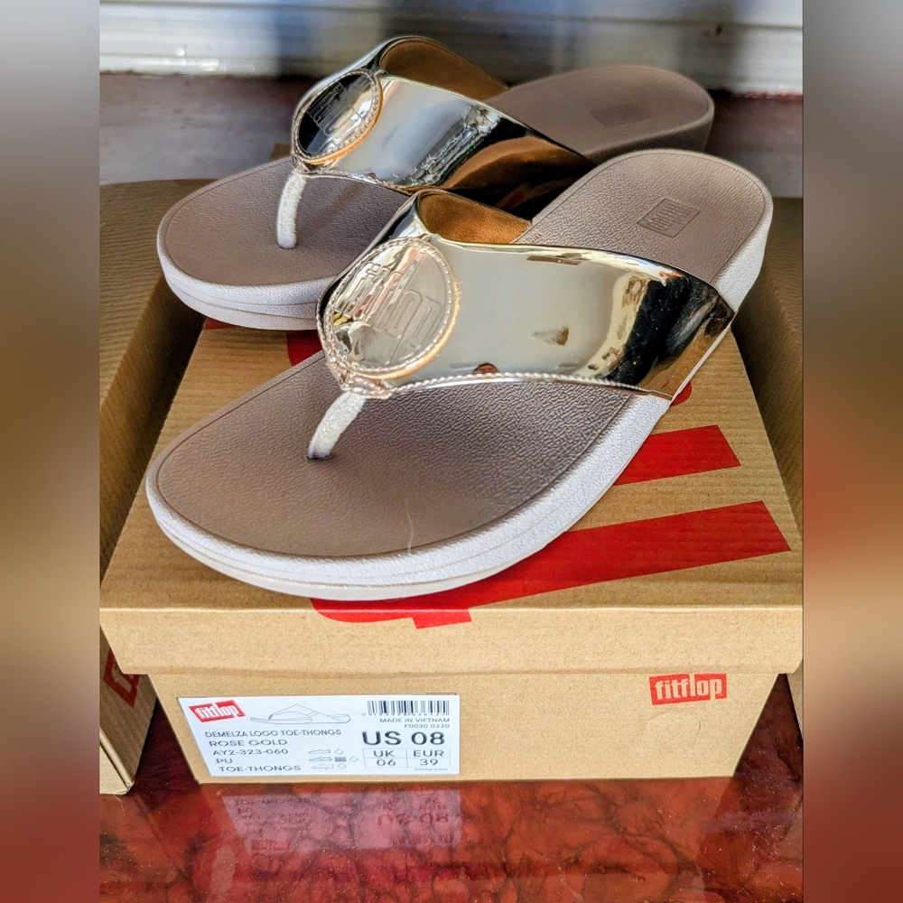 FitFlop Women's Metallic Gold Sandals